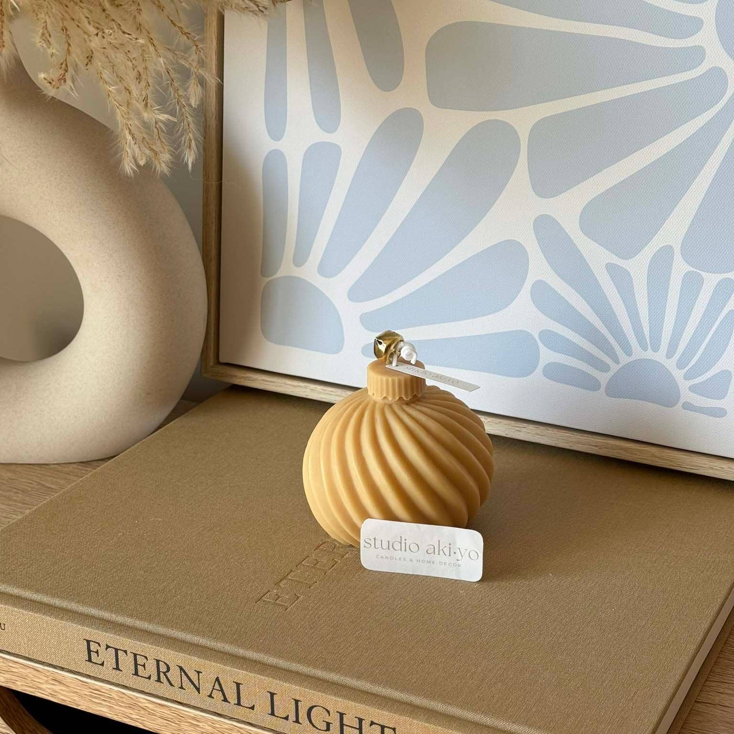 Holiday Swirl Ornament Soy Wax Candle | Christmas Decor: Ivory