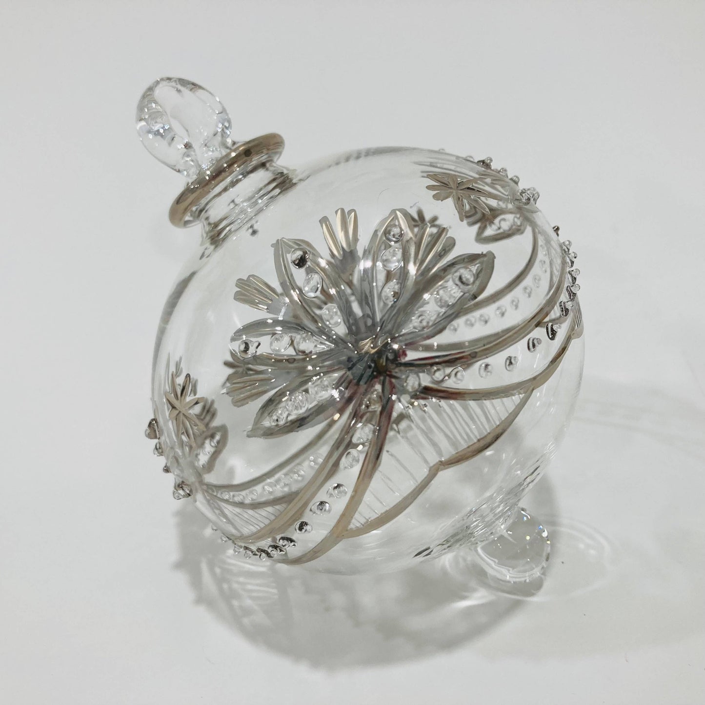 Blown Glass - Lotus Garland Silver