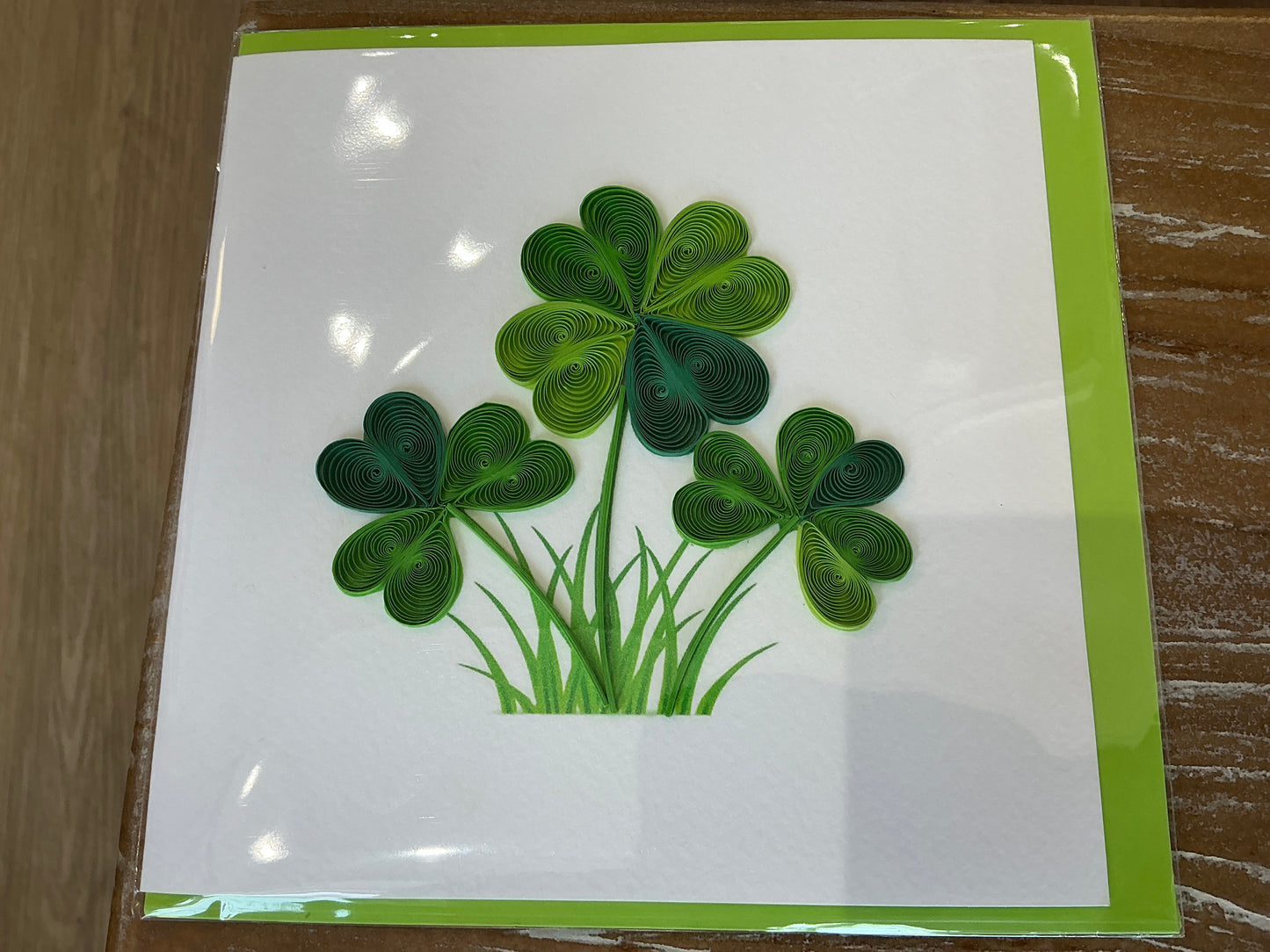Clover hand made quilling card