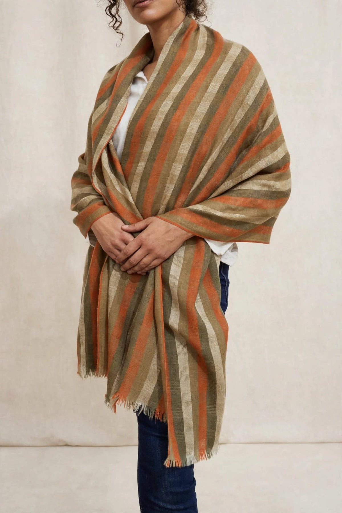 Pure cashmere stripped scarf in orange and brown