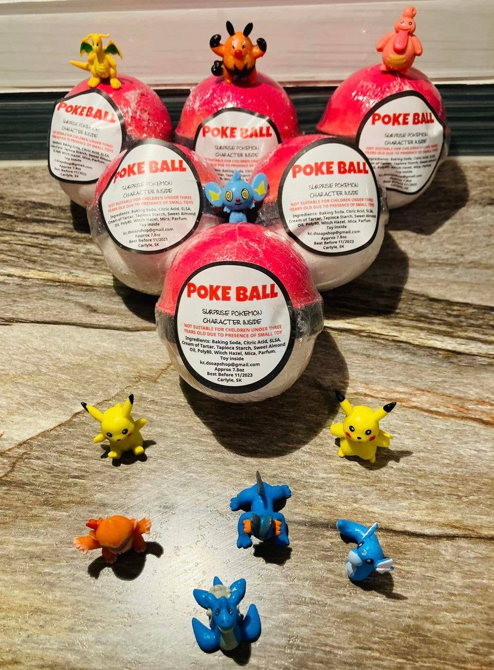 Surprise Toy Bath Bombs: Poke Ball