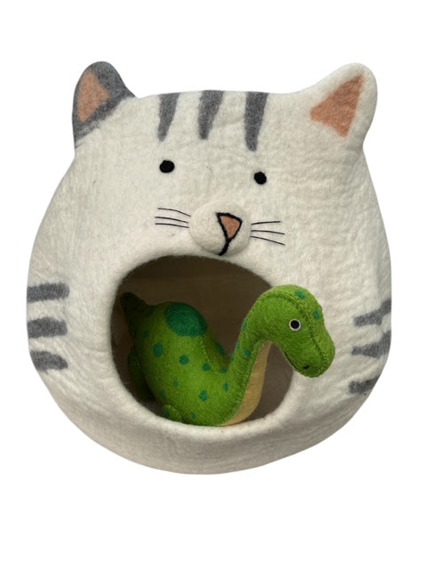 Cat Caves Beds - made of 100% Wool in Nepal