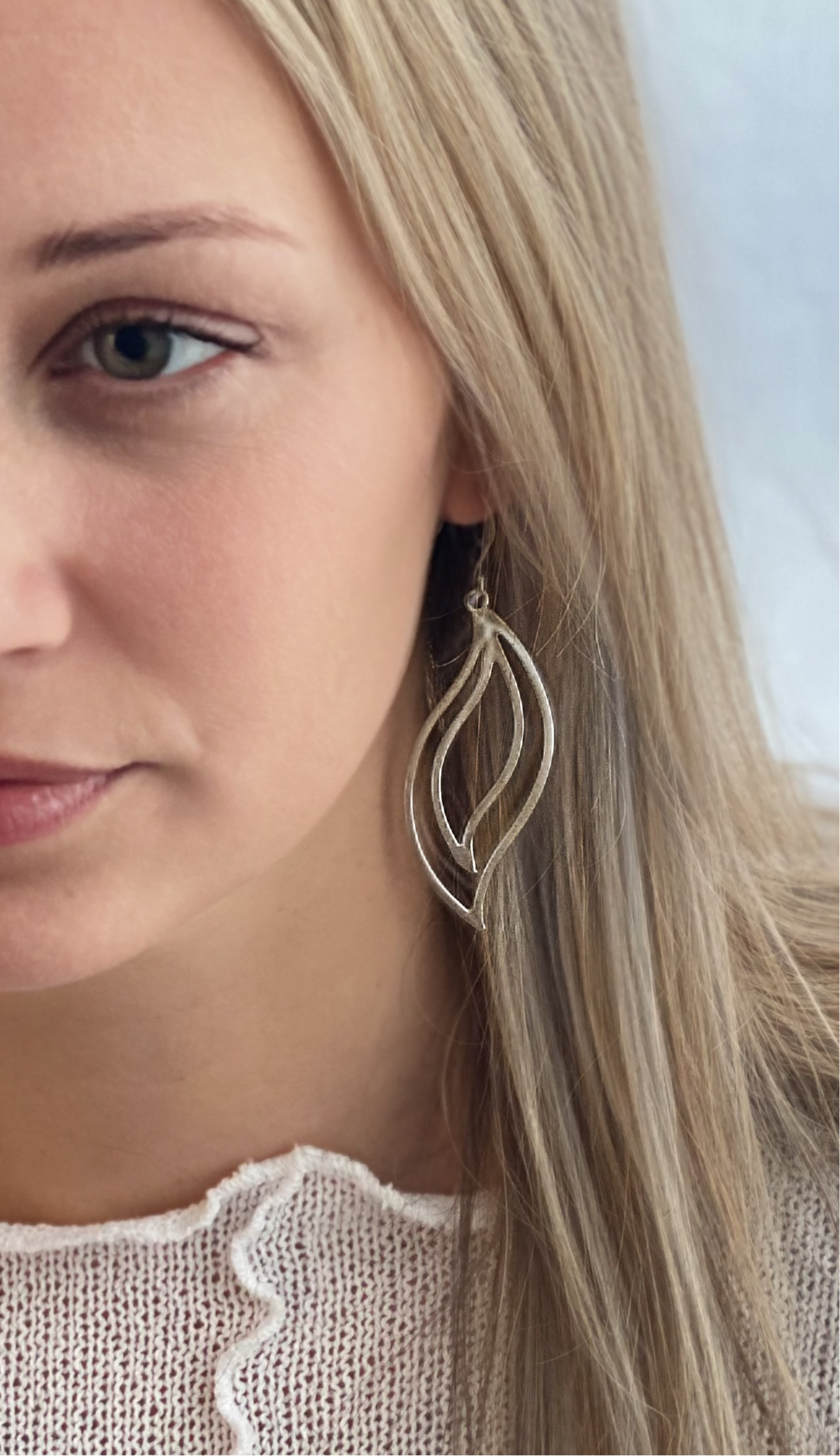 Simplicity Leaf Earrings TE200