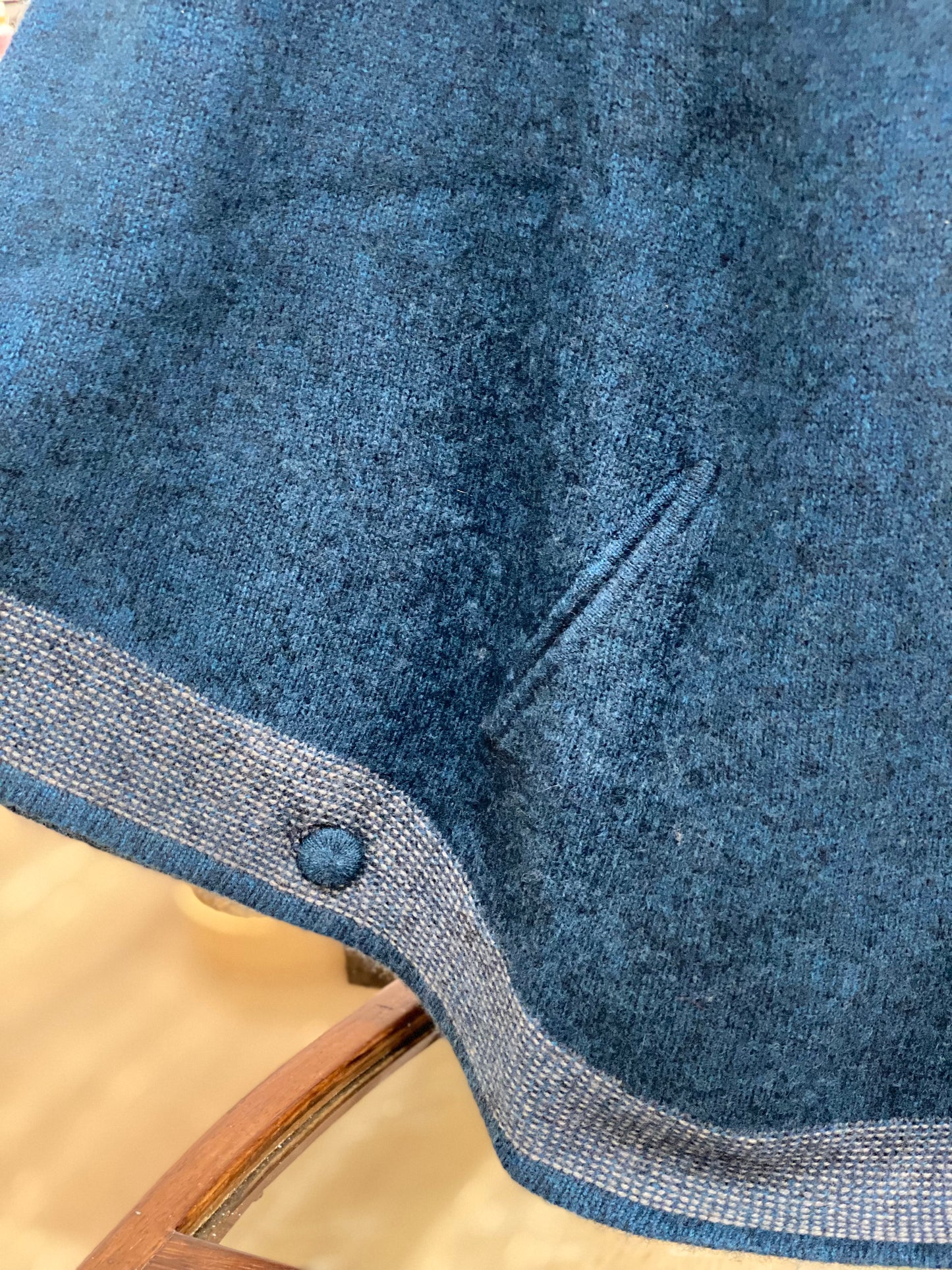 100% Cashmere Round Poncho DARK BLUE