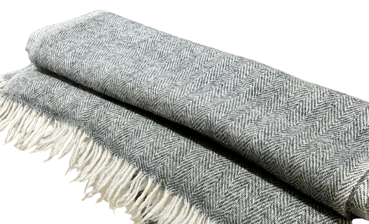 100% Cashmere Charcoal Herringbone Muffler HH