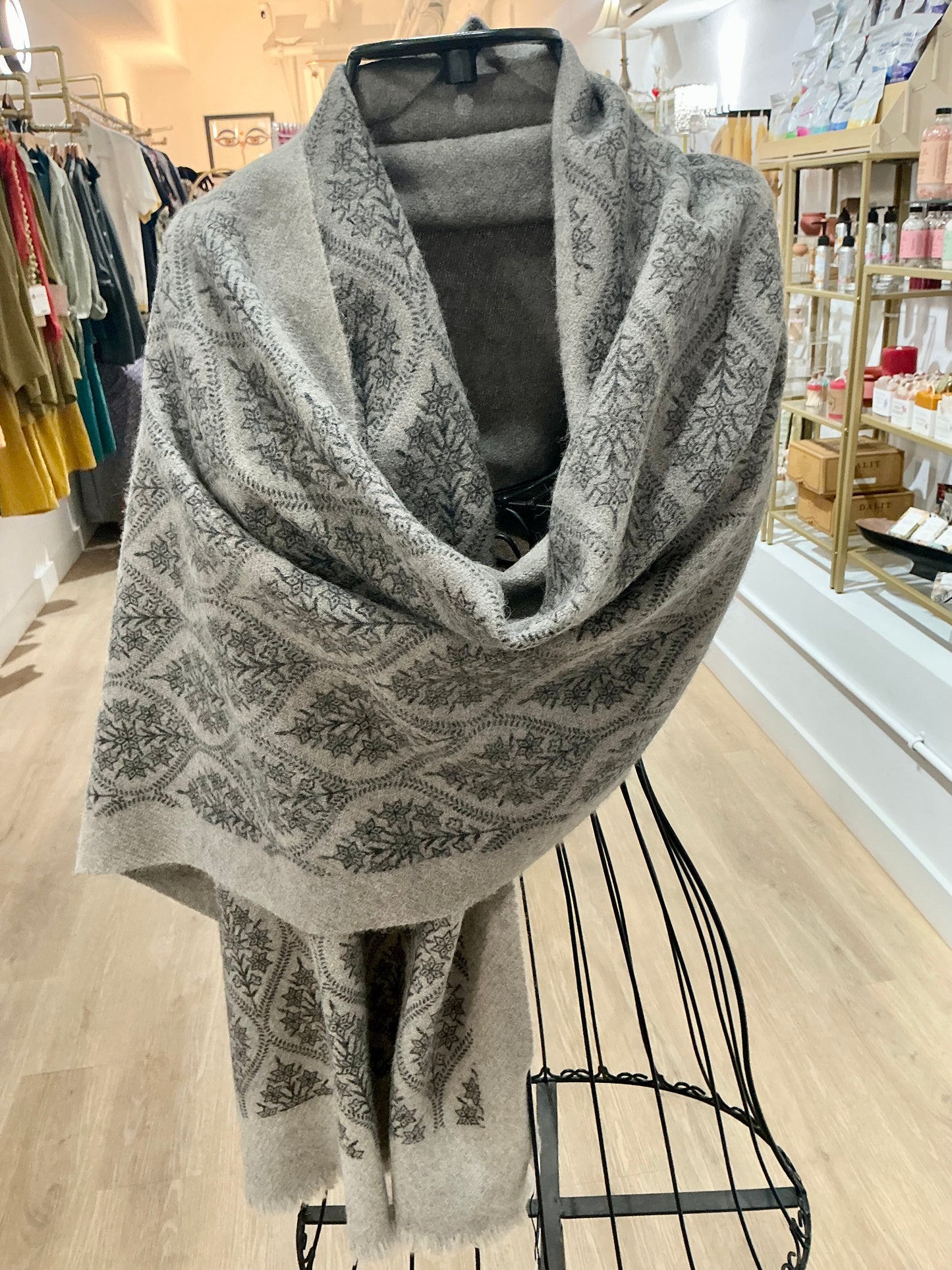 Yak Wool Scarf Grey Snowflake