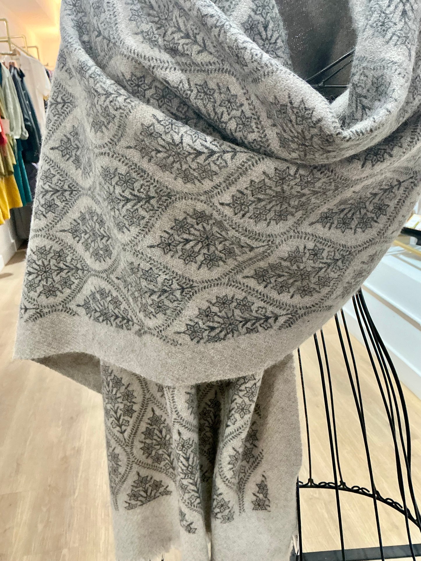 Yak Wool Scarf Grey Snowflake