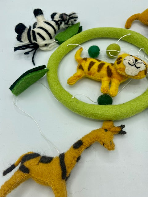 Circle Jungle Animal Mobile