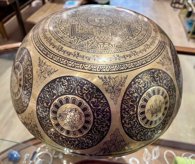 Therapy gold Tibetan singing bowl