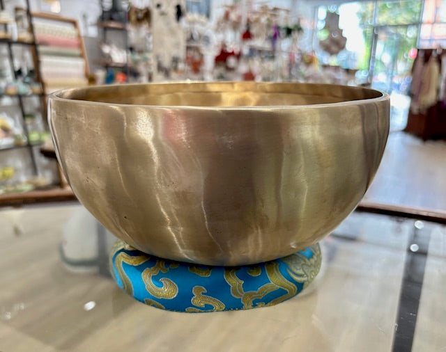 Singing Bowl Therapy Matt #9