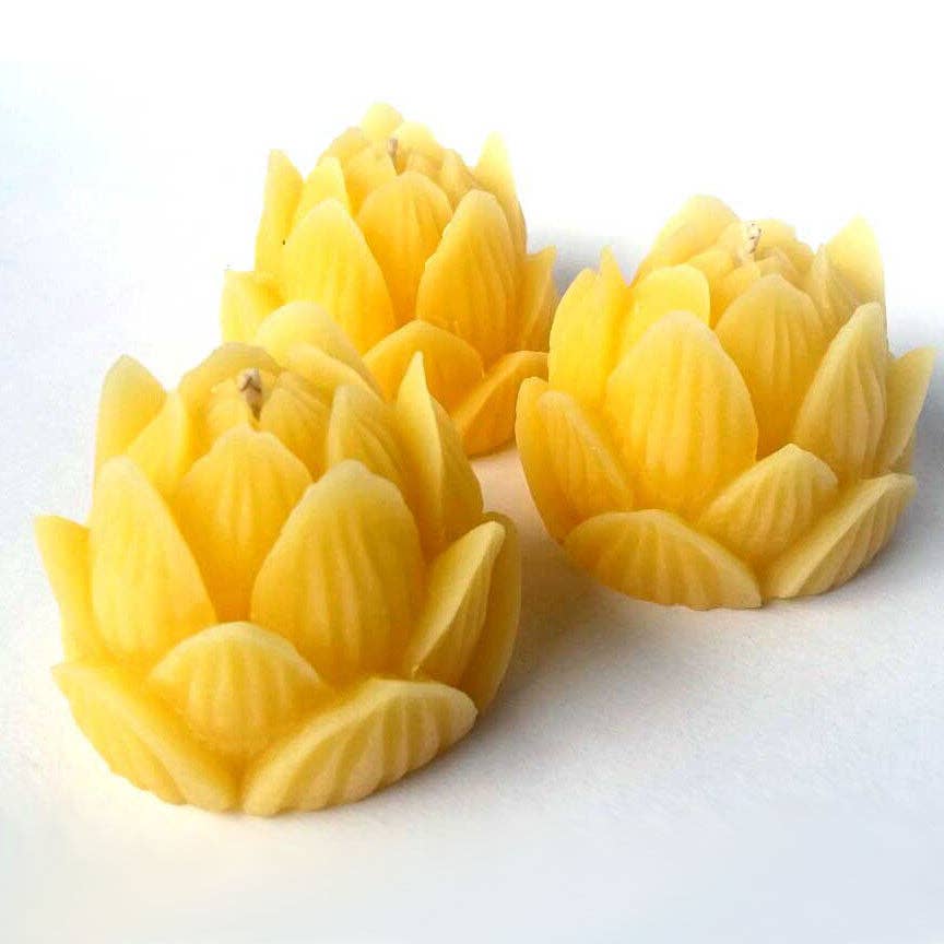 Lotus Flower - 100% Beeswax Candle: Natural Yellow