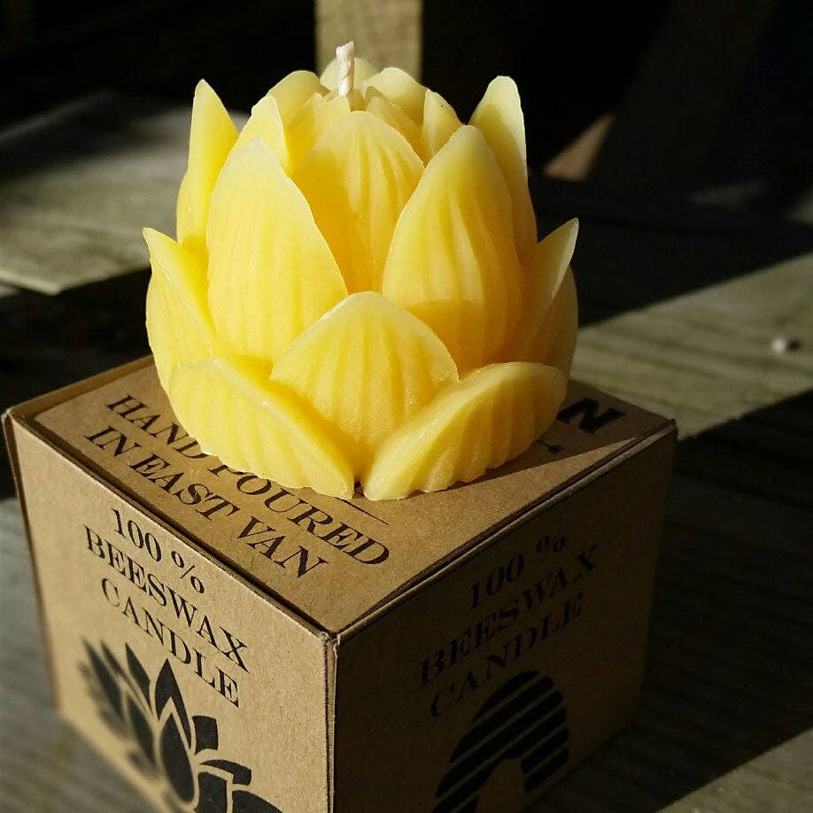 Lotus Flower - 100% Beeswax Candle: Natural Yellow