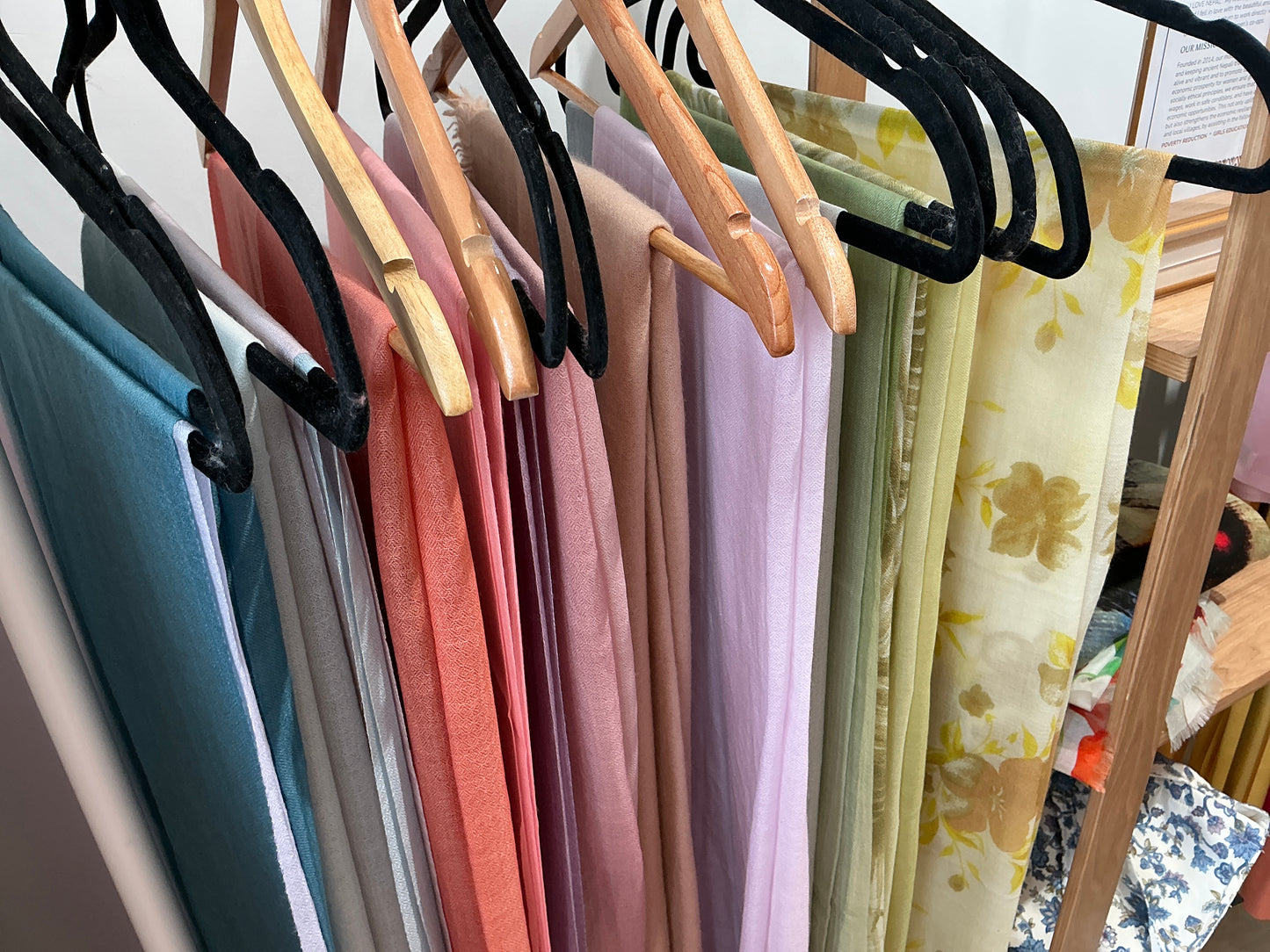 100% Pure Cashmere Light Shawl POS