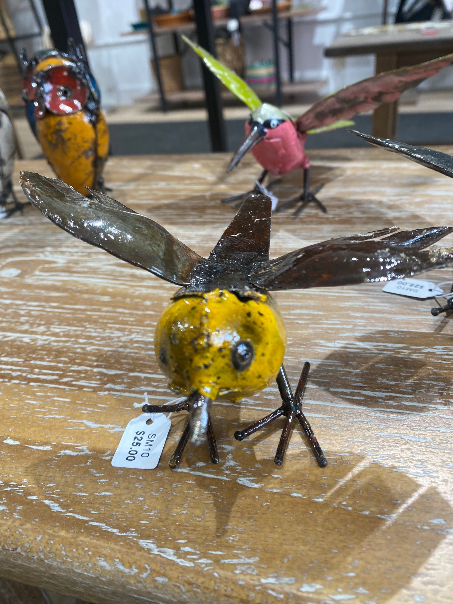 Sm10 metal finch with open wings