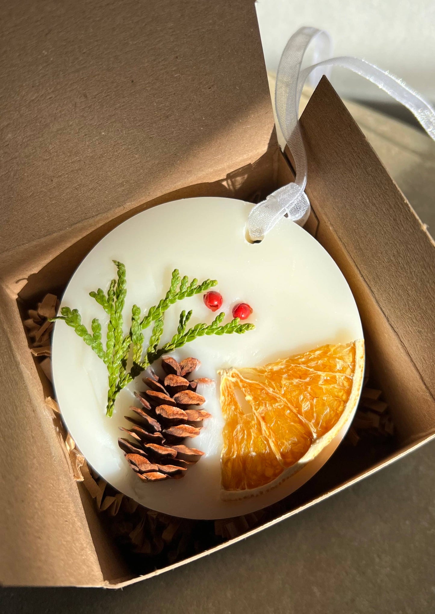 Scented Wax Sachet | Christmas Scented Candle Ornament: Clementine & Sage / Christmas edition