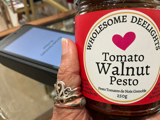 Tomato walnut pesto