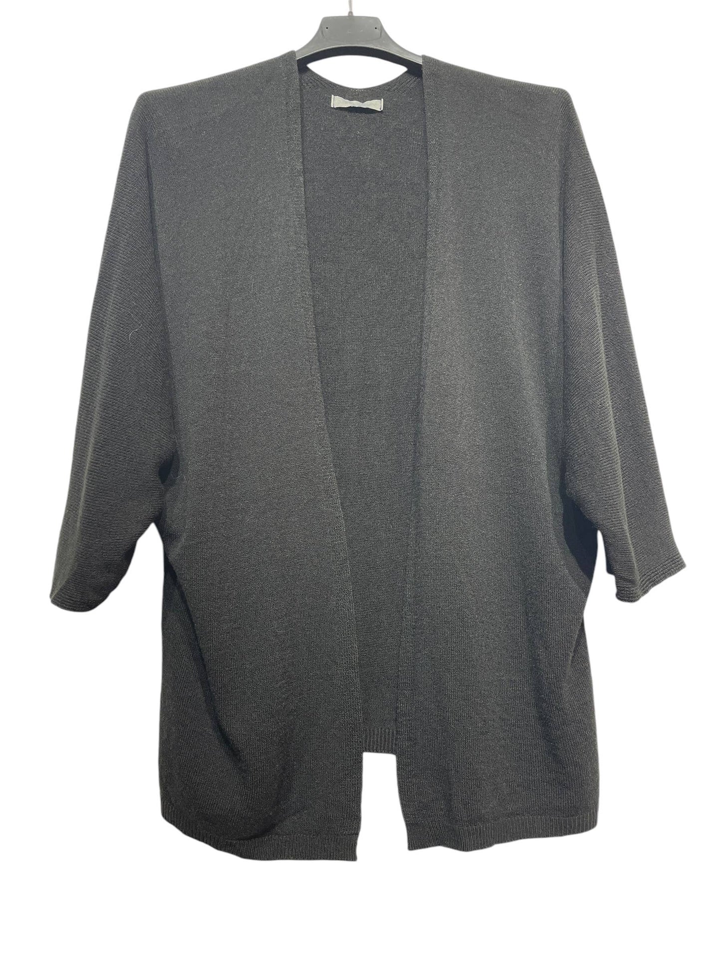 10202 FALL WINTER CLOTHING : Grey Cardigan