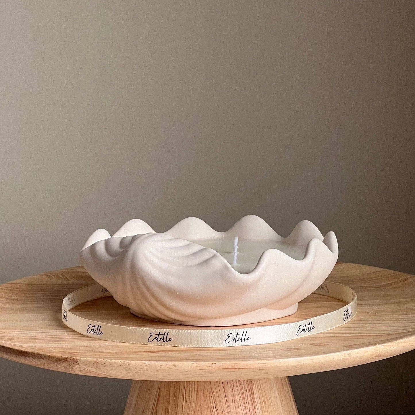 Clam Shell Soy Wax Candle in Jesmonite Vessel: Handmade Scented Candle: Coconut&Lime