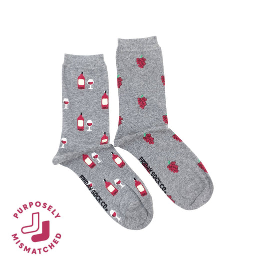 Women's Red Wine & Grapes Socks: Women’s 5 – 10