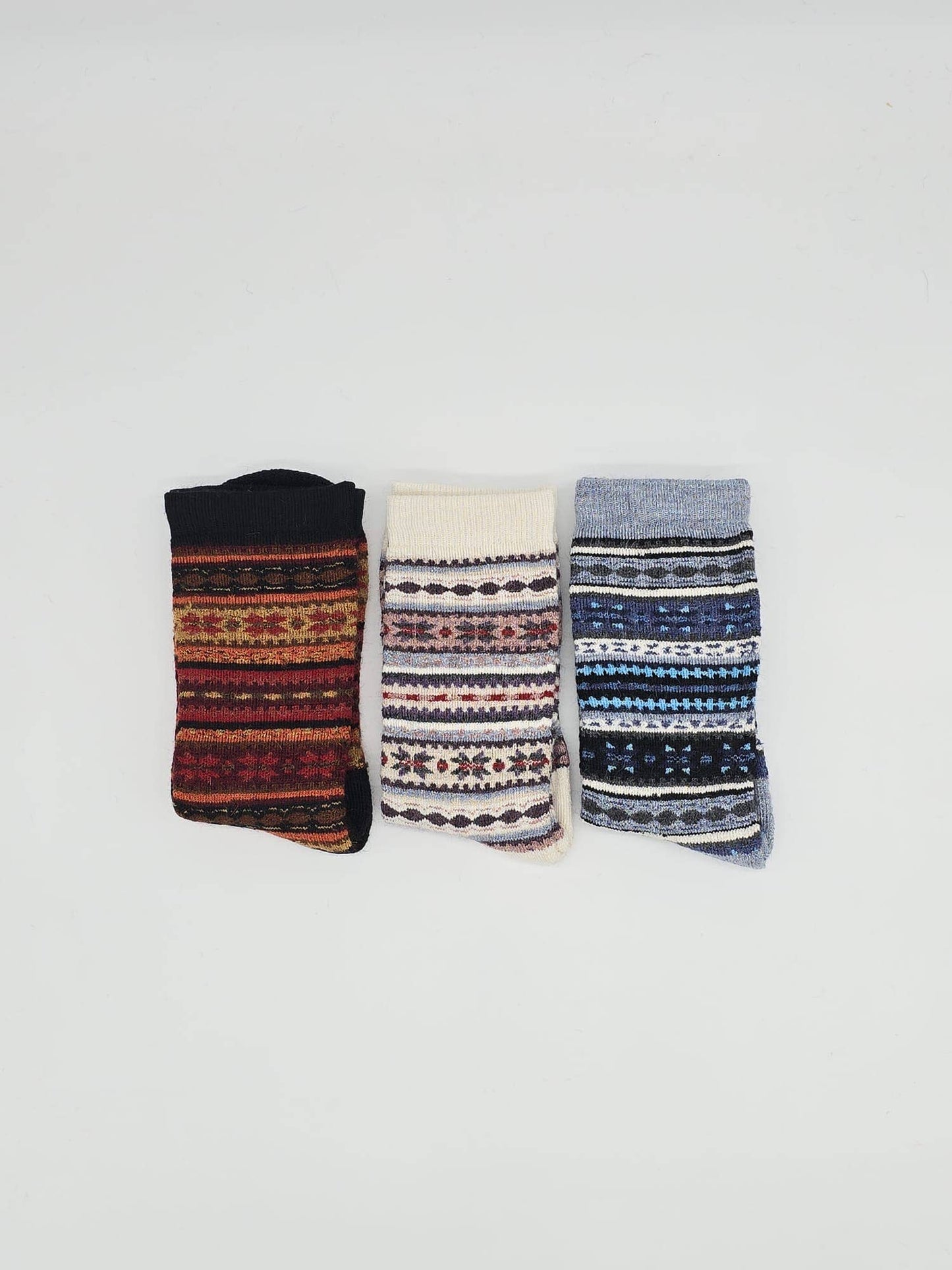 Radio Alpaca Socks | Full Cushion Socks | Crew Socks: White / Medium