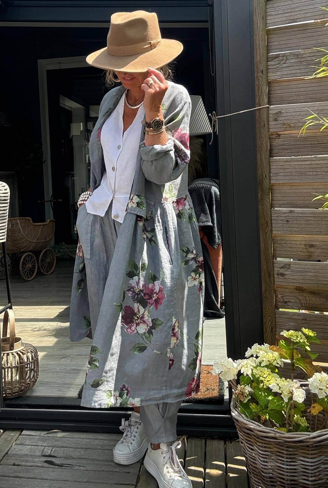 JACKET 1142 FLOWERS LINEN MATERIAL WITH POCKETS: Beige