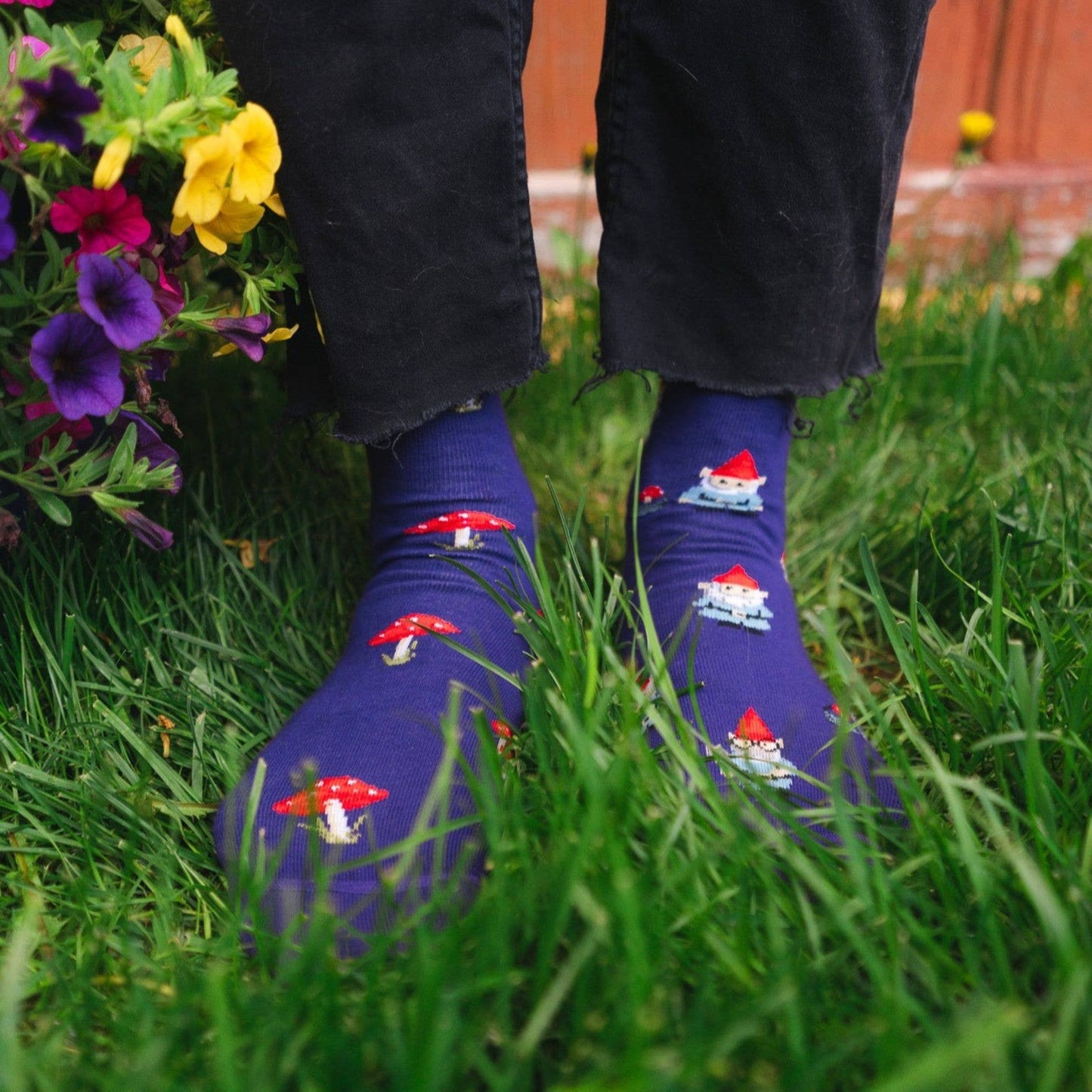Women’s Gnome & Mushroom Socks: Women's 5 - 10