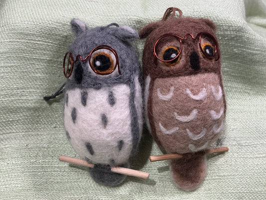 Owl with glasses wool ornament