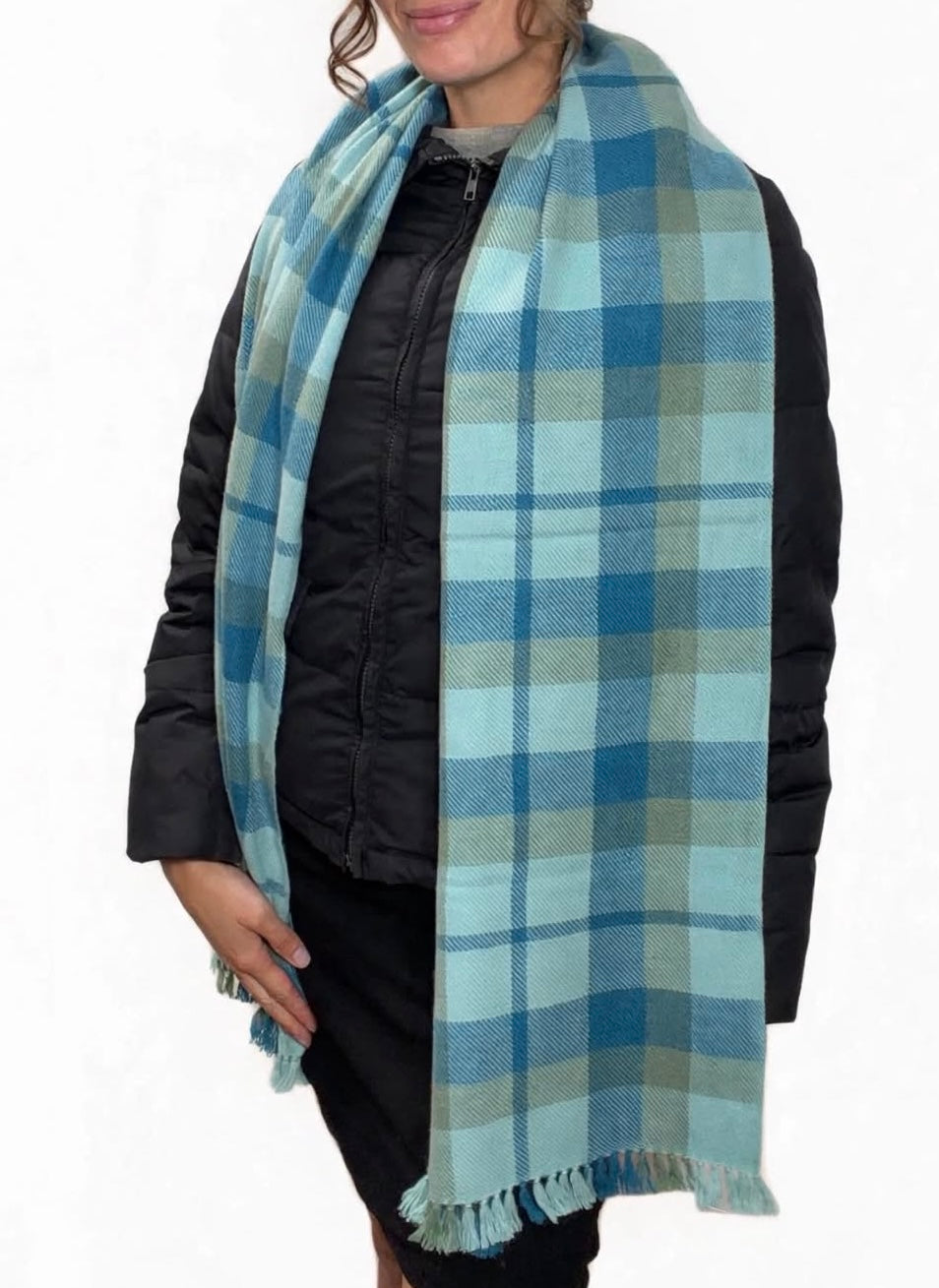100% Cashmere Blue Tartan Muffler. NEW!
