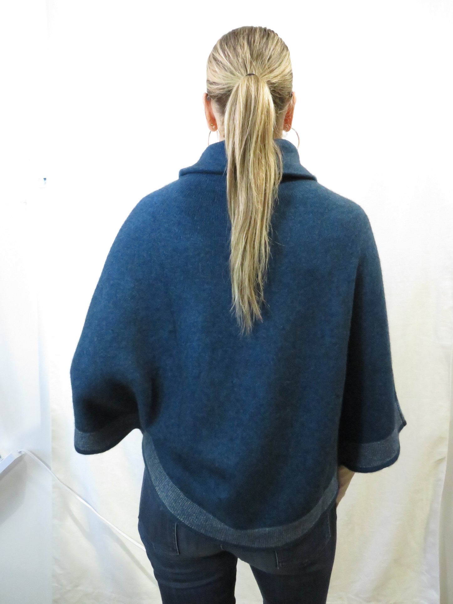 100% Cashmere Round Poncho DARK BLUE