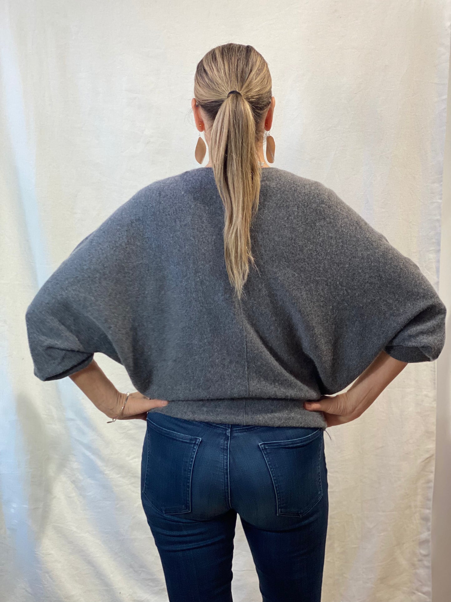 100% Pure Cashmere Butterfly Sweater Dark Grey