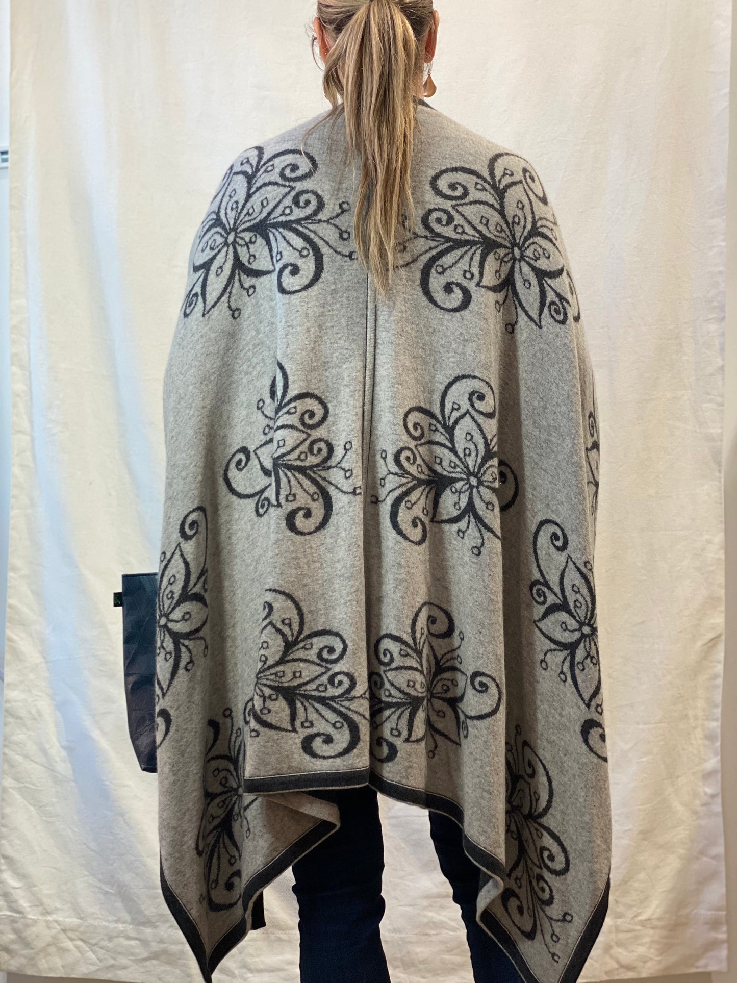 Thick and Plush Pure Cashmere Reversable Wrap