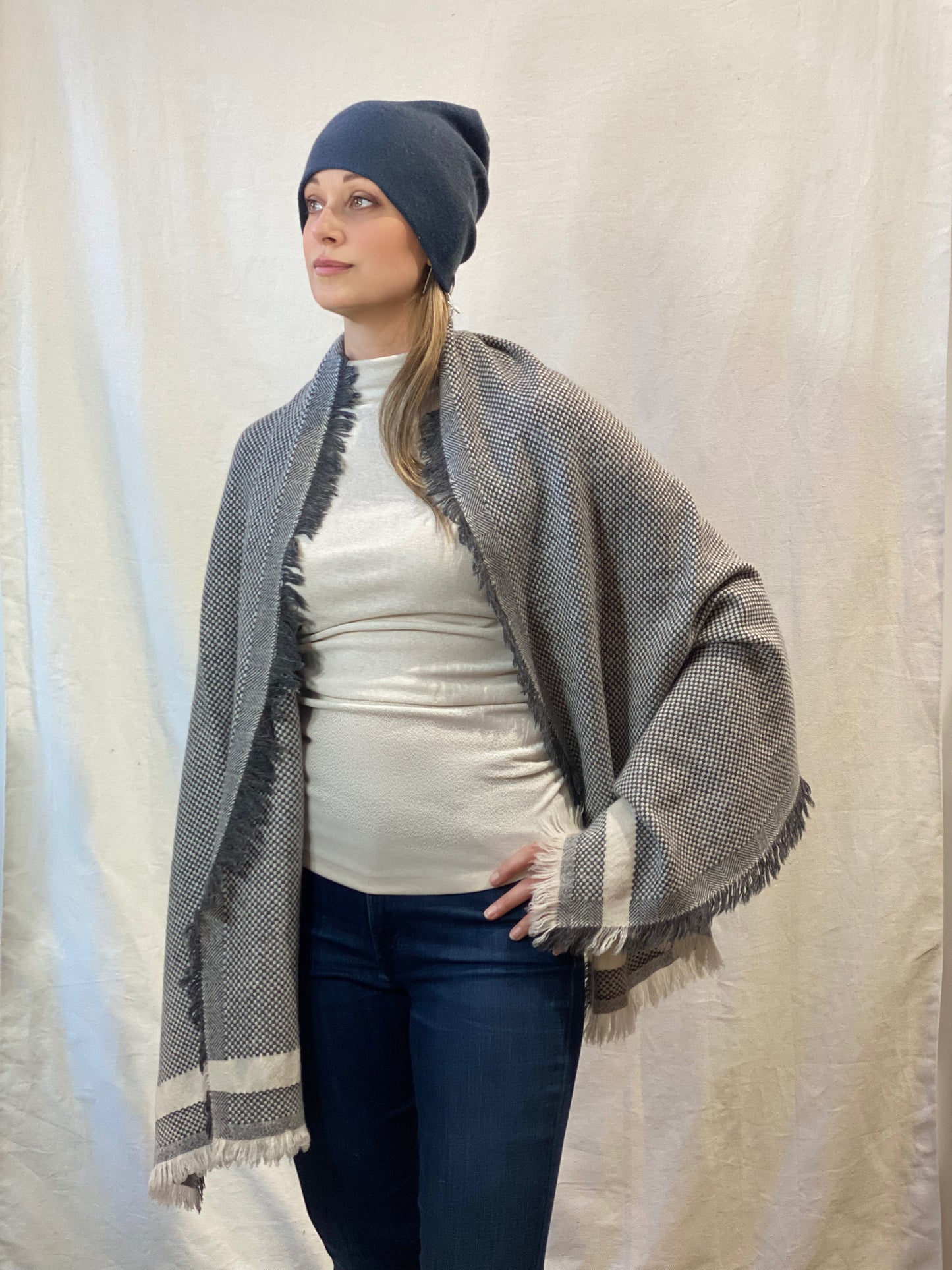 Thick and Plush Pure Cashmere Black and White Check Scarf