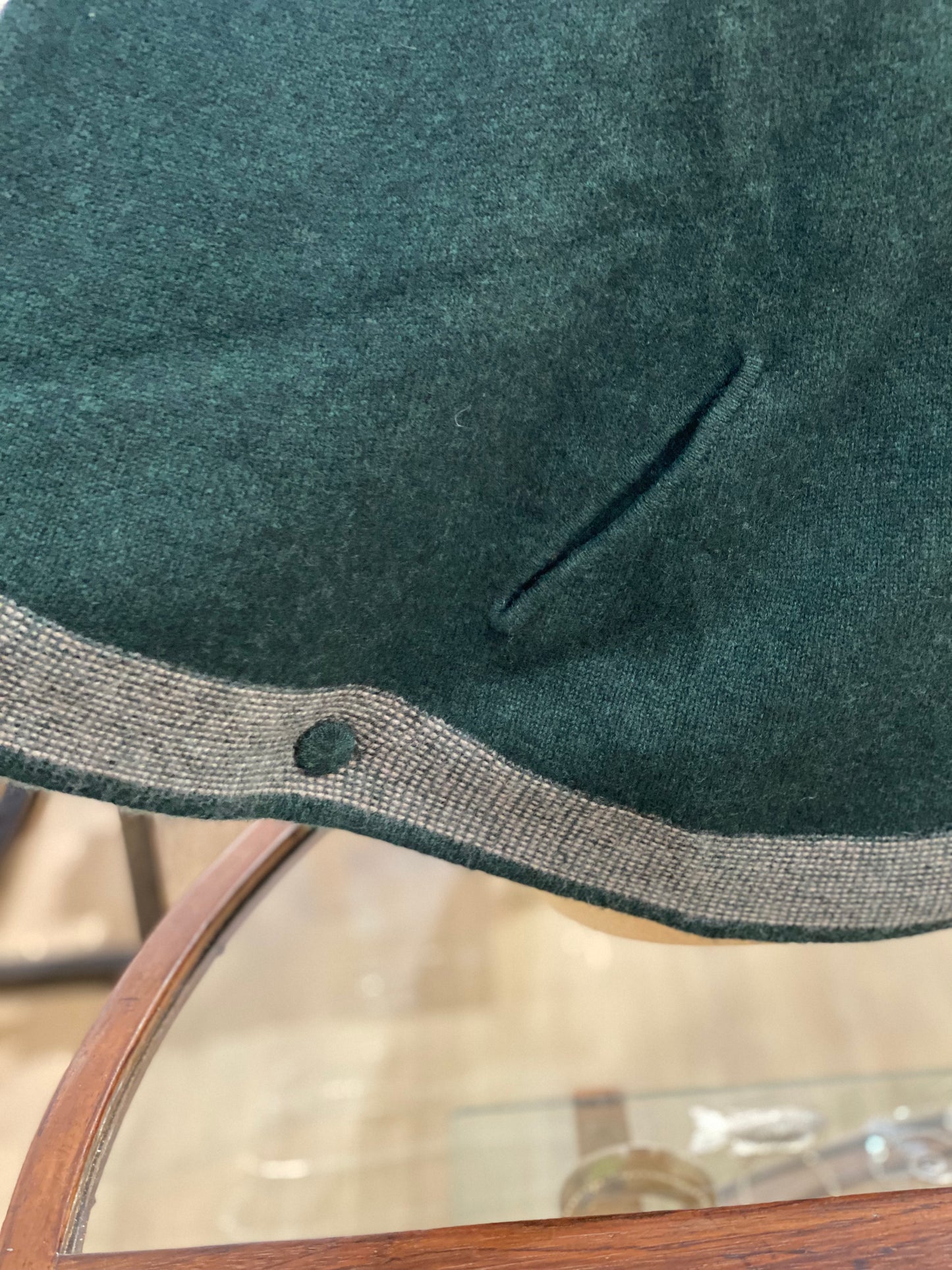 100% Cashmere Round Poncho Hunter Green