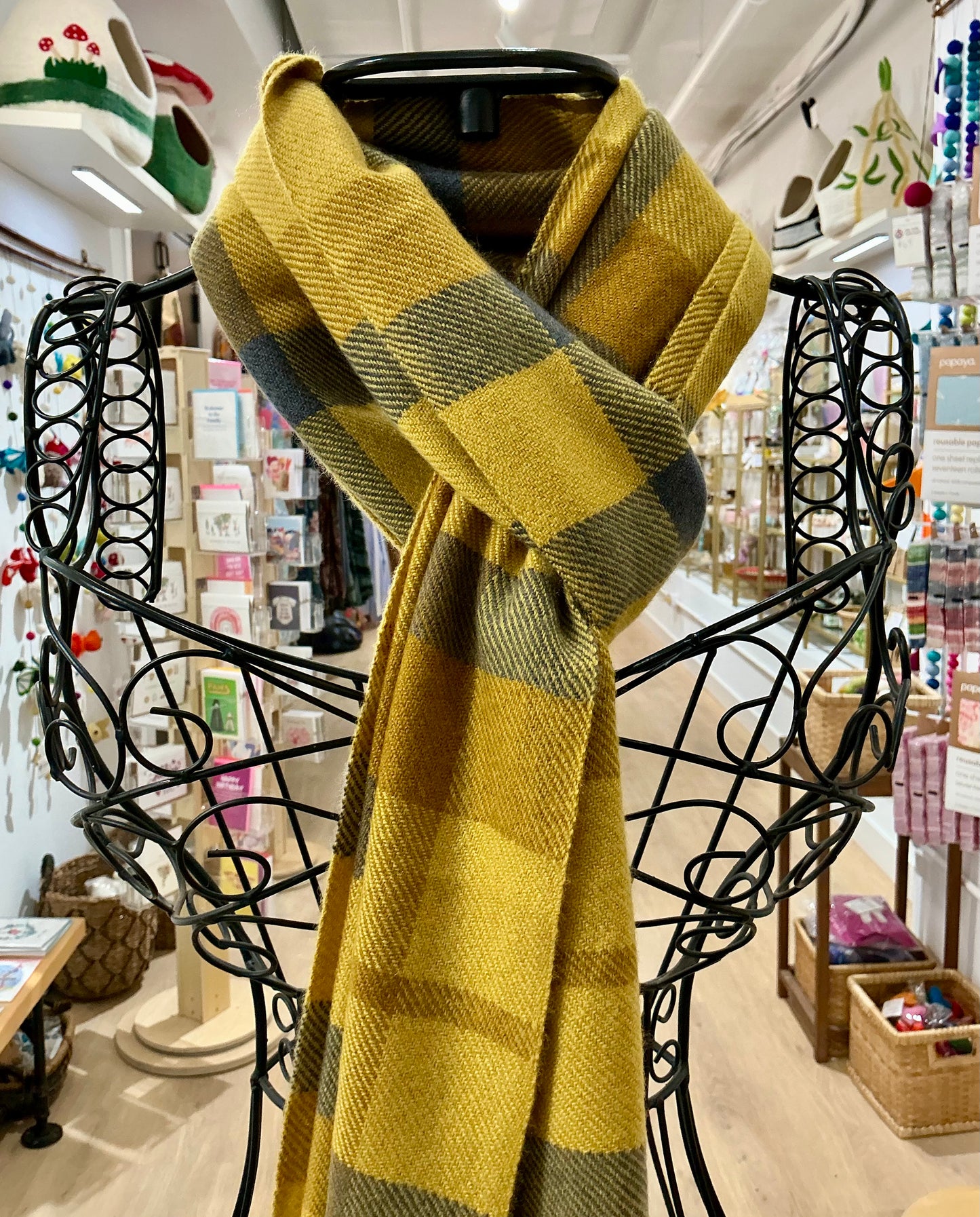 100% Cashmere Gold Tartan NEW!
