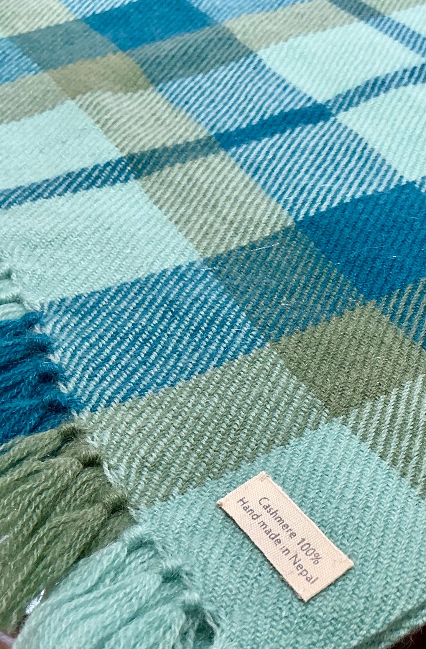 100% Cashmere Blue Tartan Muffler. NEW!