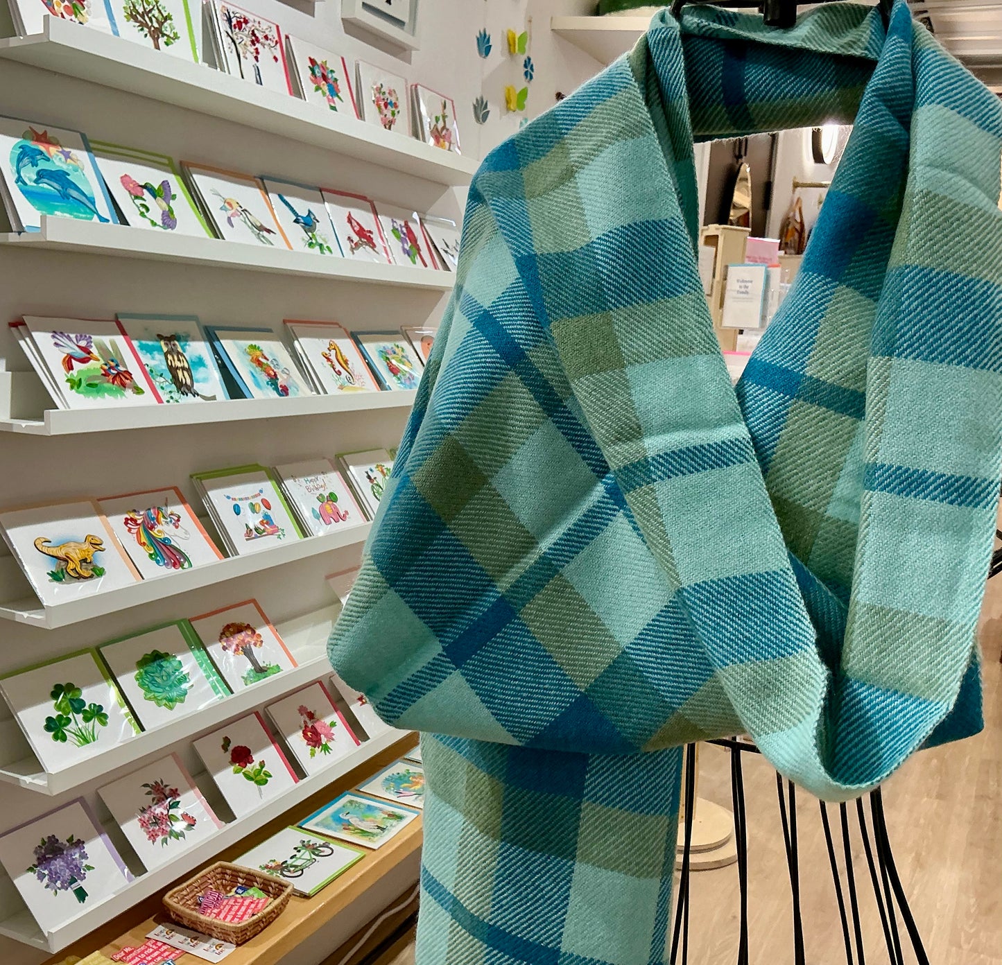 100% Cashmere Blue Tartan Muffler. NEW!