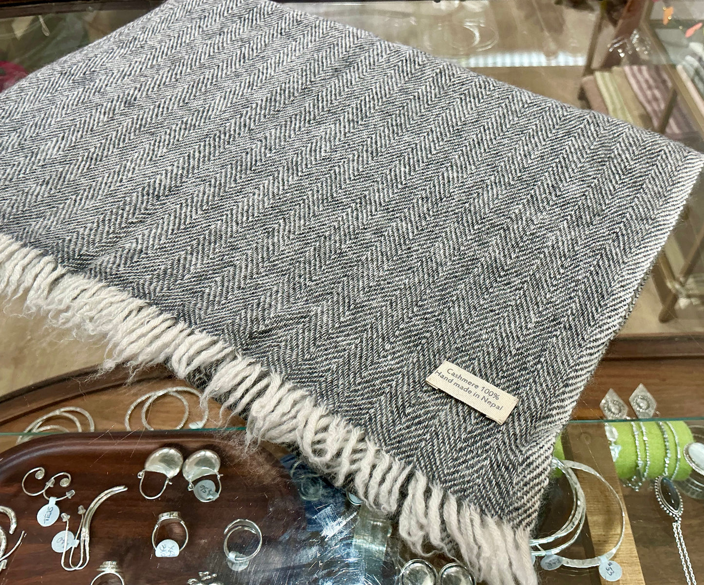 100% Cashmere Charcoal Herringbone Muffler