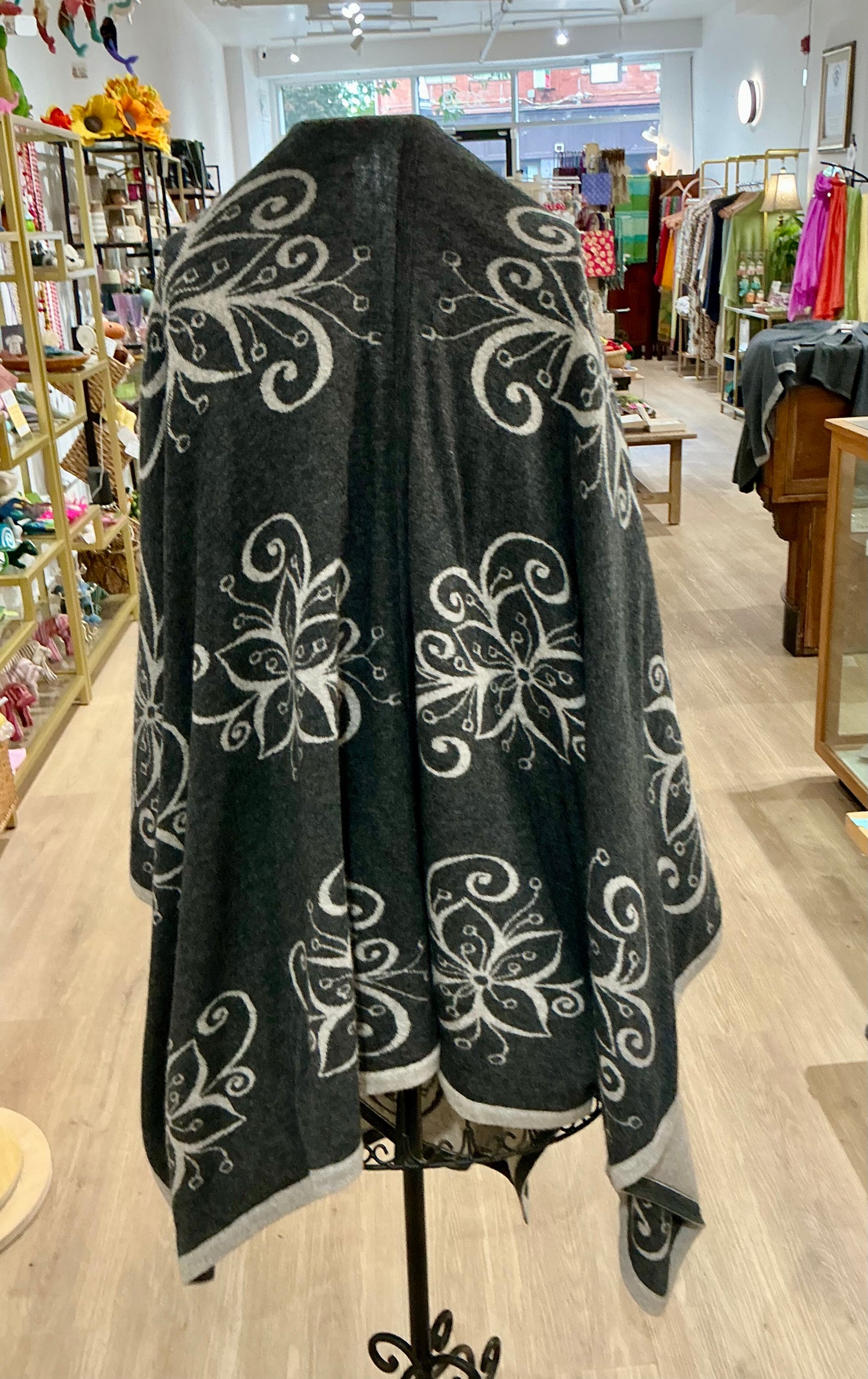 Pure cashmere reversible Cozy Thick Wrap (Butterfly Design)