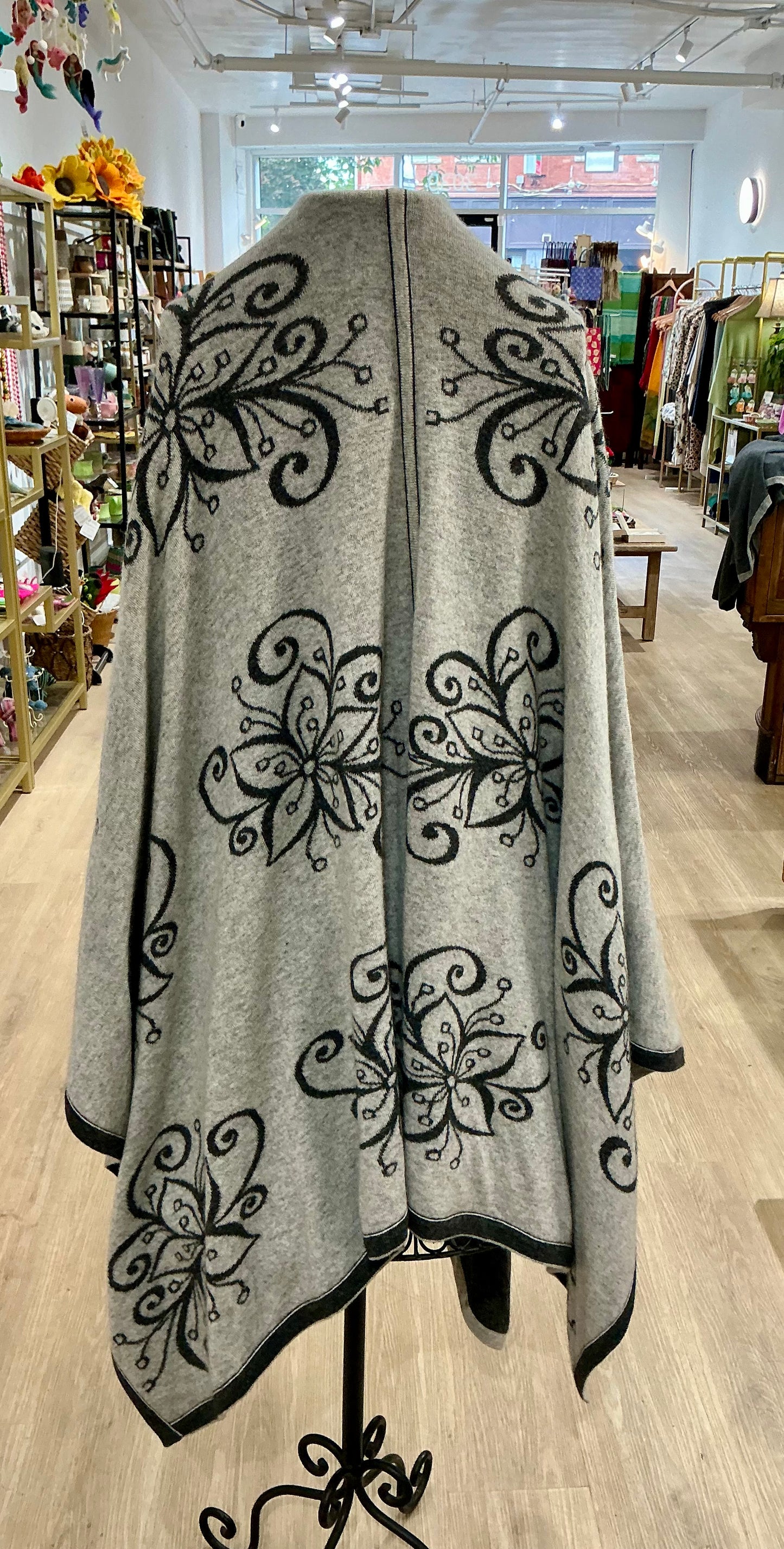 Pure cashmere reversible Cozy Thick Wrap (Butterfly Design)