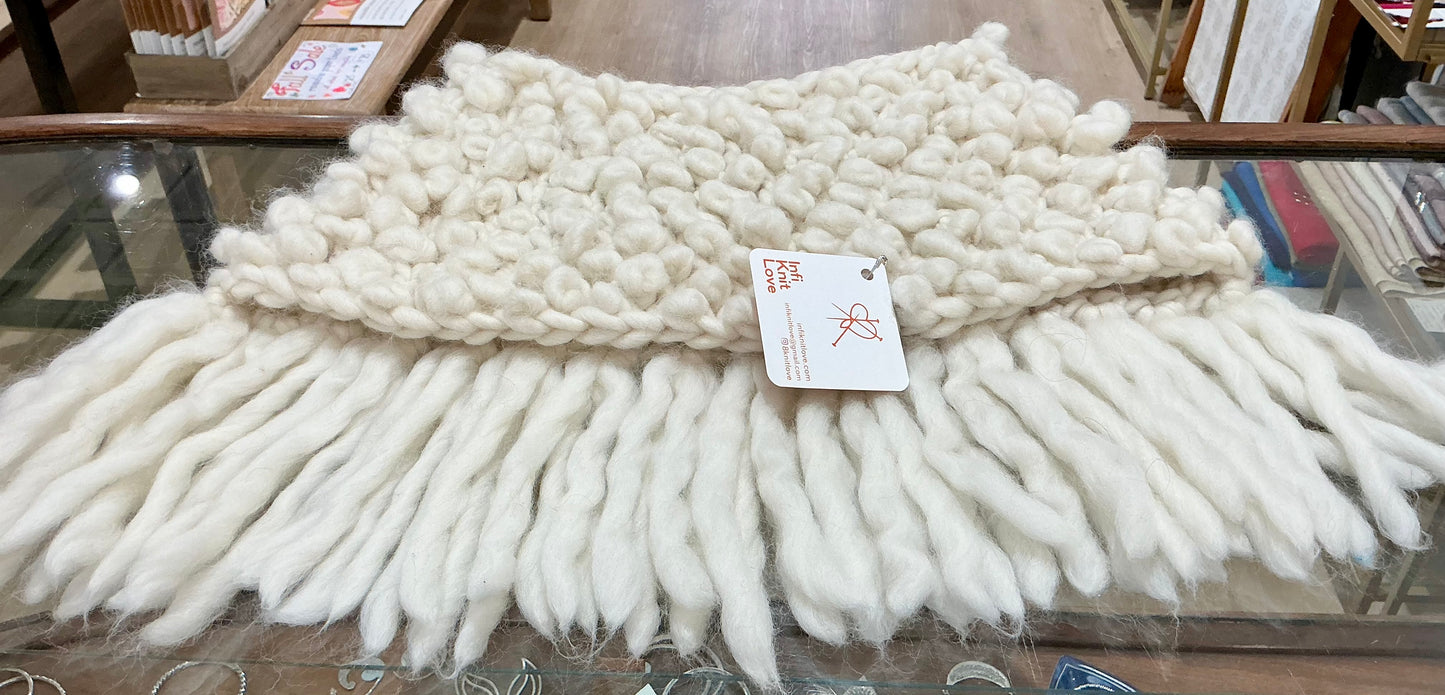 INFI Knit Love White Poncho -KL3