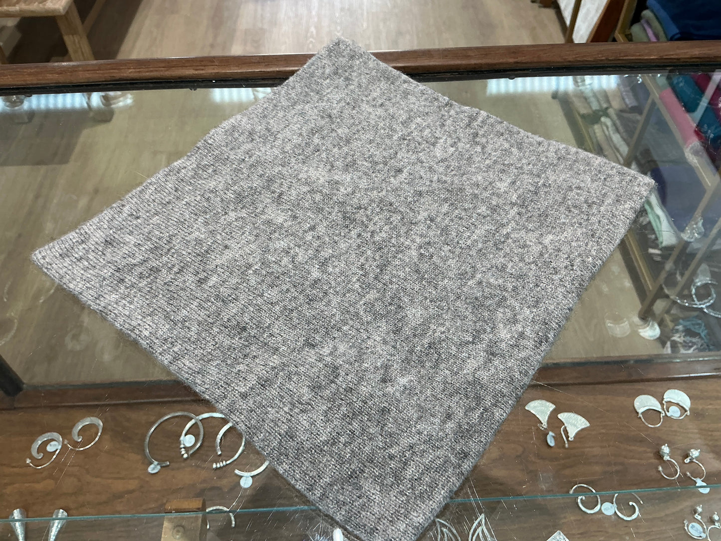 Cashmere neck warmers