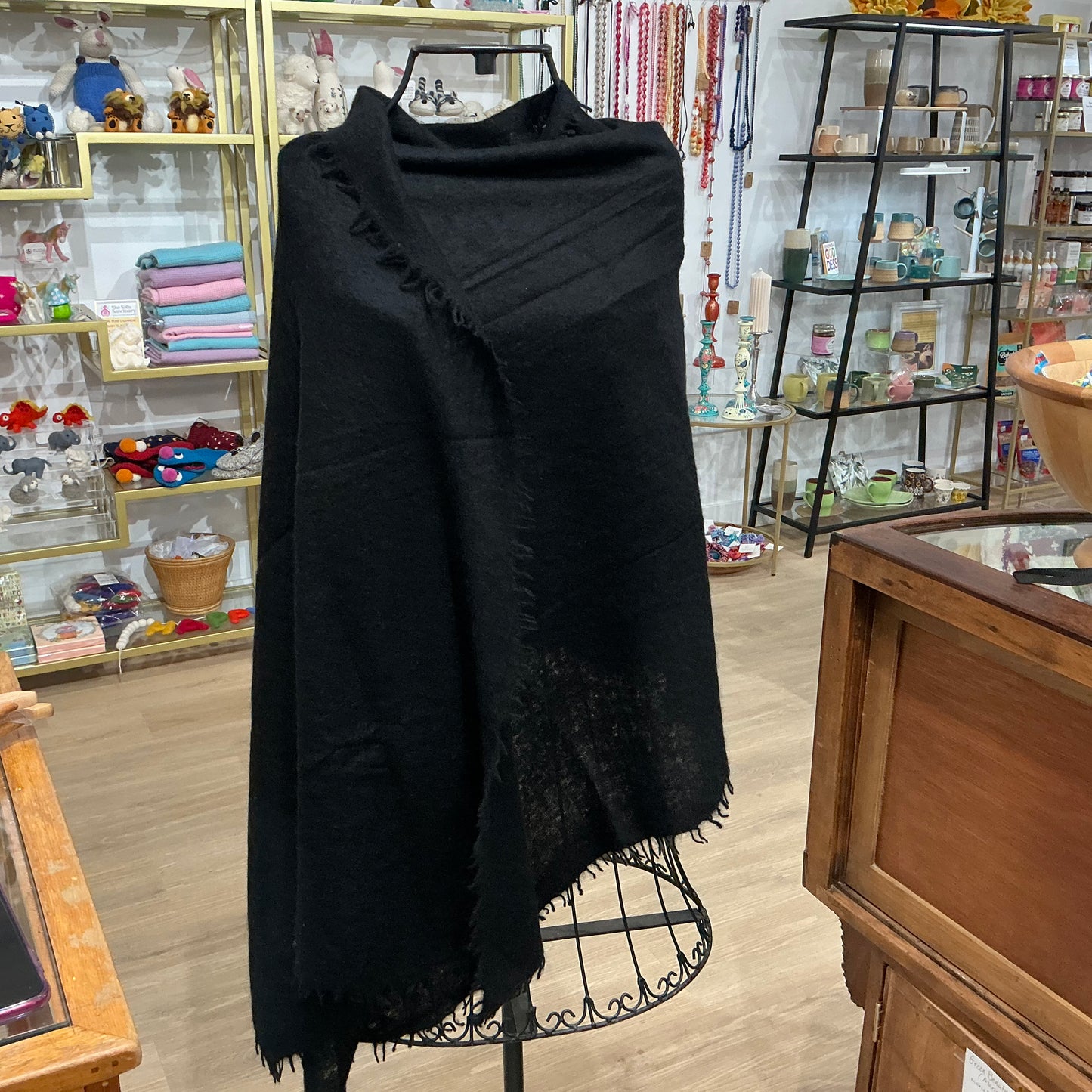 100% FELTED CASHMERE SCARF BLACK