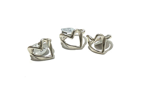 Silver heart silhouette ring