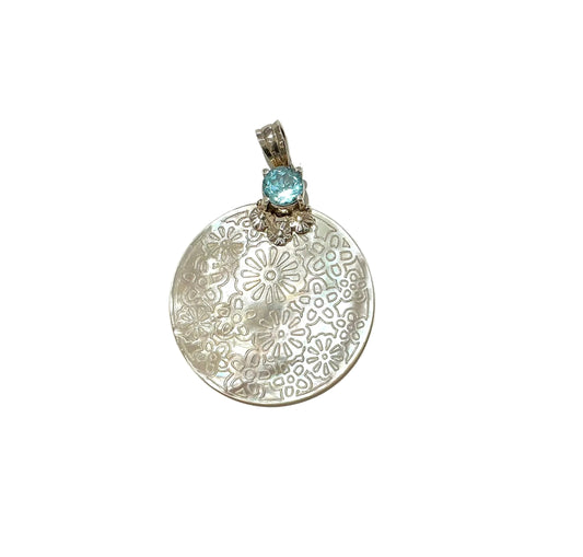 Mother of Pearl XPD4575 Pendant
