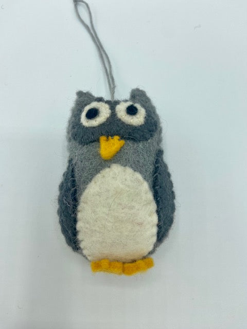 Grey Owl Ornament 211