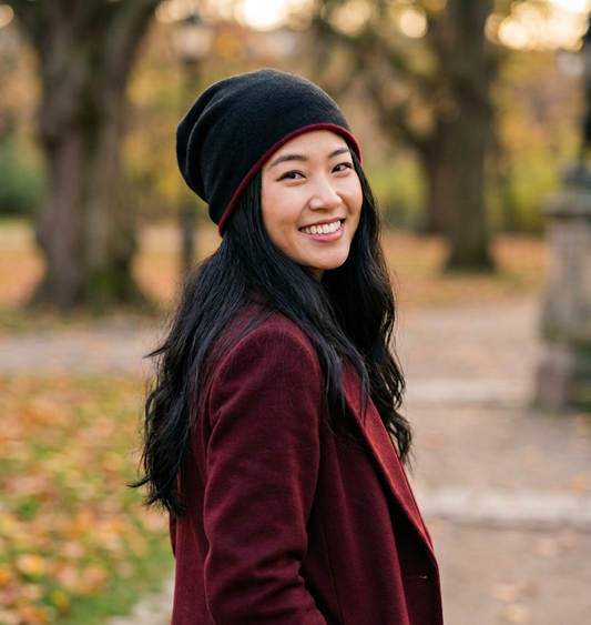 100% Pure Cashmere Hat Reversible (Black and Burgundy)