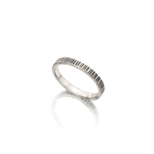 Feathered Ring TR234