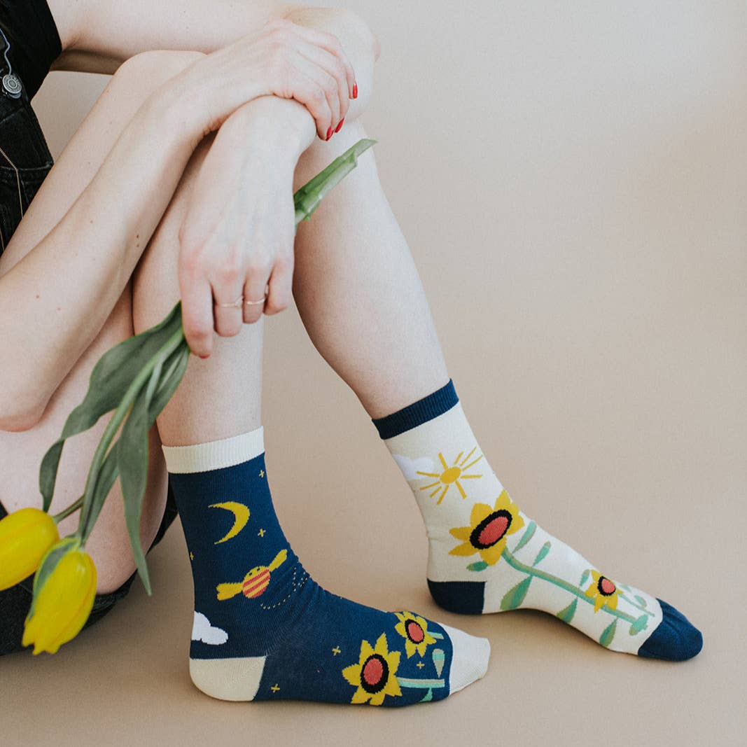 Women's Sunflower Socks: Women’s 5 – 10