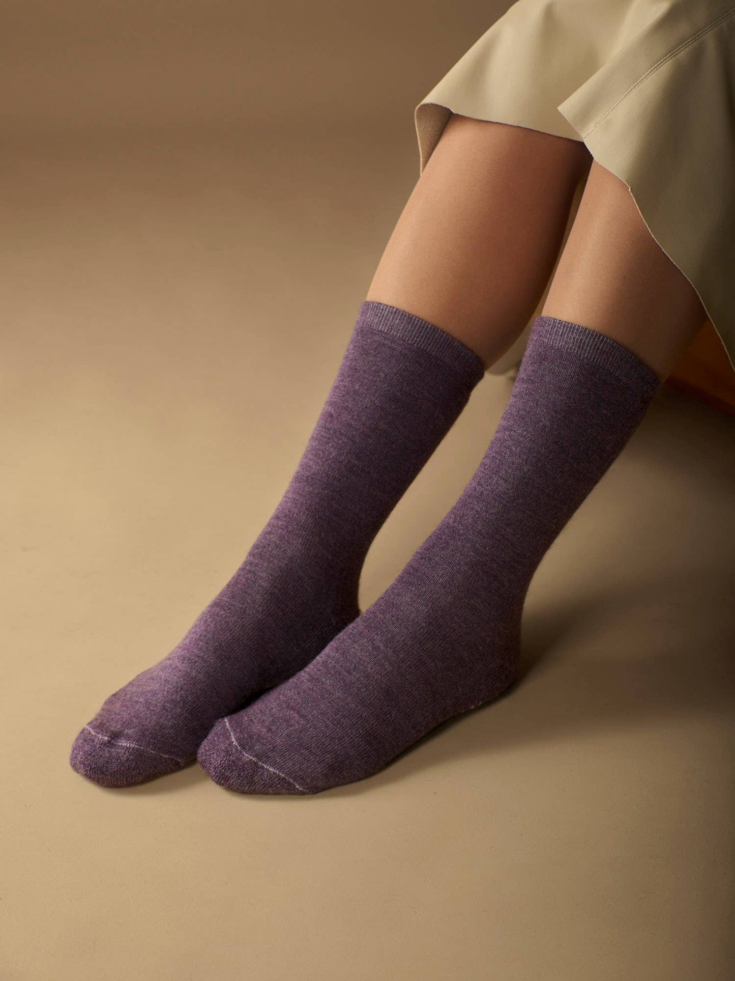 Solid Alpaca Socks | Light Cushion Socks | Crew Socks: Lilac / Medium