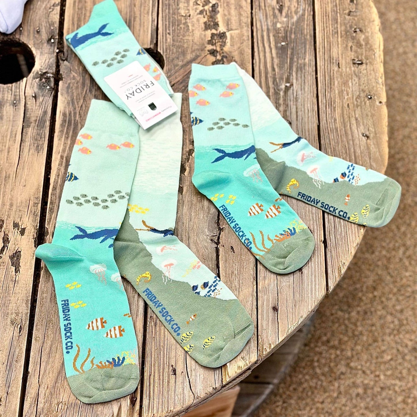 Women's Underwater Scene Socks: Women’s 5 – 10